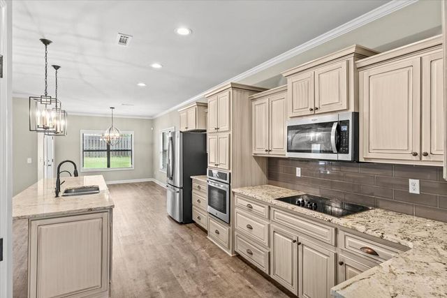 100 Anthem Avenue, Dothan, AL 36305