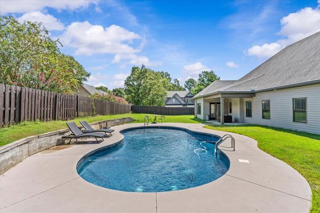 100 Anthem Avenue, Dothan, AL 36305