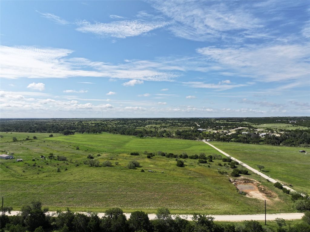 000 John Deere Road, Burnet, TX 78611
