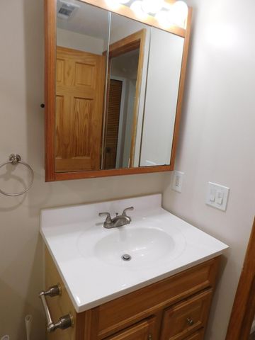 32005 W 12 Mile Road 206, Farmington Hills, MI 48334