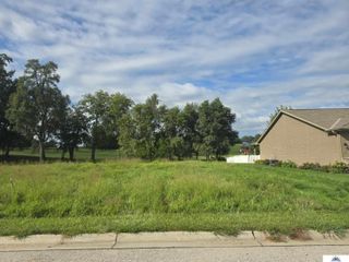 2831 Lakeside Drive, Plattsmouth, NE 68048