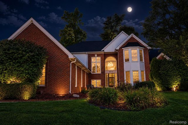 54473 Flamingo Drive, Shelby Charter Township, MI 48315