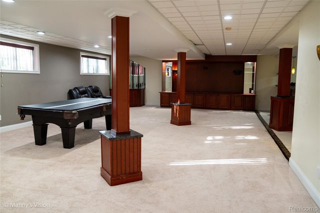 54473 Flamingo Drive, Shelby Charter Township, MI 48315