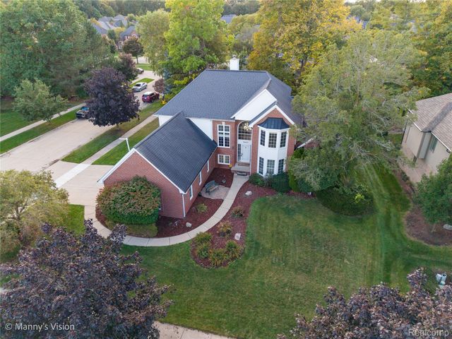 54473 Flamingo Drive, Shelby Charter Township, MI 48315
