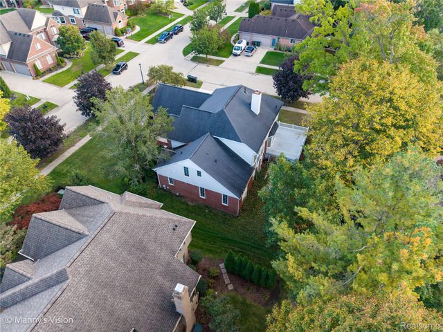 54473 Flamingo Drive, Shelby Charter Township, MI 48315