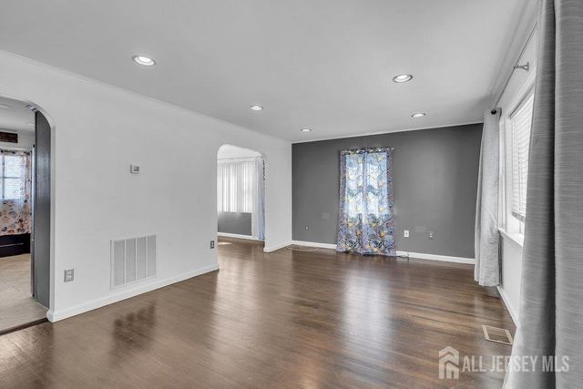 46 3rd Street, Fords, NJ 08863