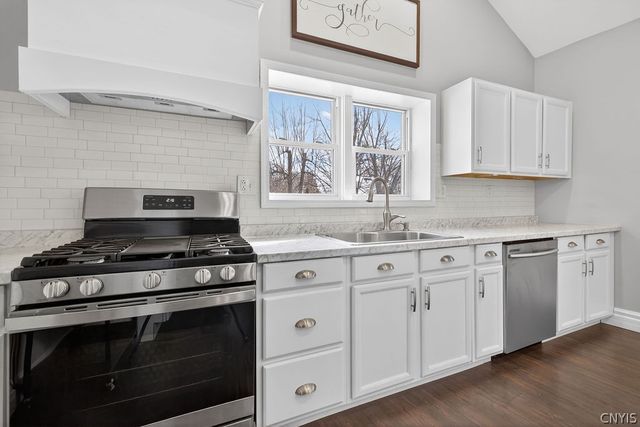 110 Jefferson Street, Schroeppel, NY 13135