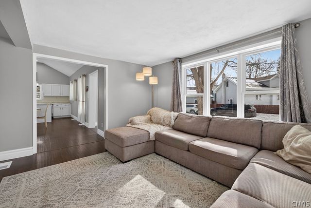 110 Jefferson Street, Schroeppel, NY 13135