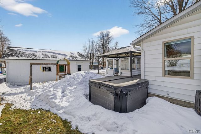 110 Jefferson Street, Schroeppel, NY 13135