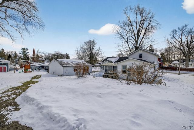 110 Jefferson Street, Schroeppel, NY 13135