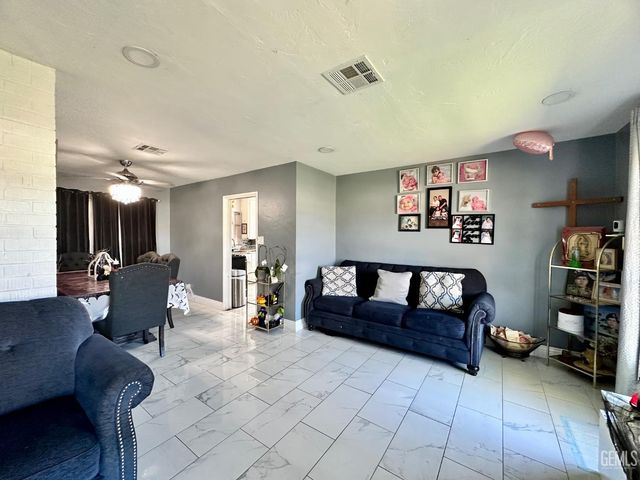 2021 Belle Terrace, Bakersfield, CA 93304