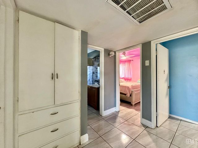 2021 Belle Terrace, Bakersfield, CA 93304