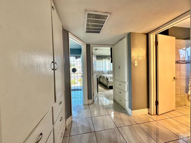 2021 Belle Terrace, Bakersfield, CA 93304