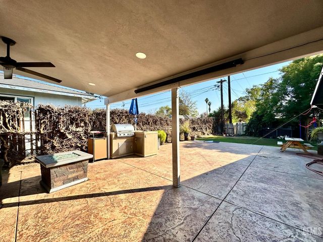 2021 Belle Terrace, Bakersfield, CA 93304