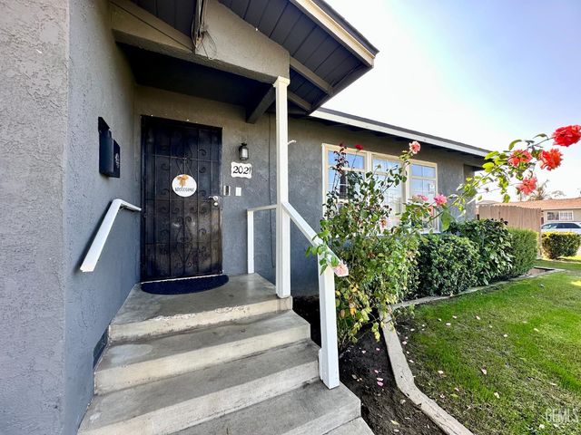 2021 Belle Terrace, Bakersfield, CA 93304