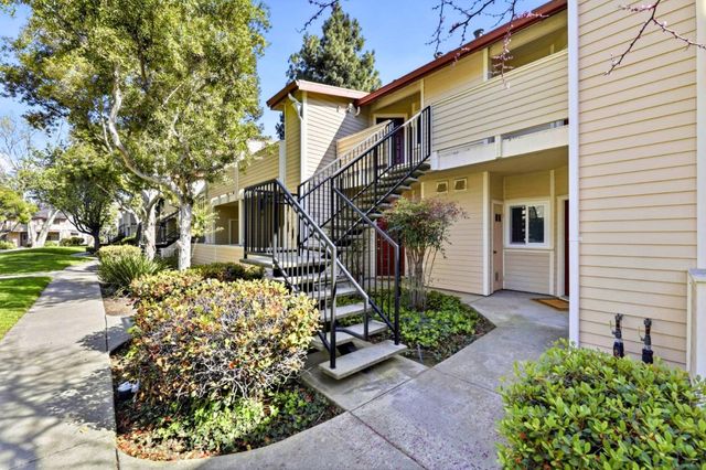 1066 Cedar Gables Drive, San Jose, CA 95118