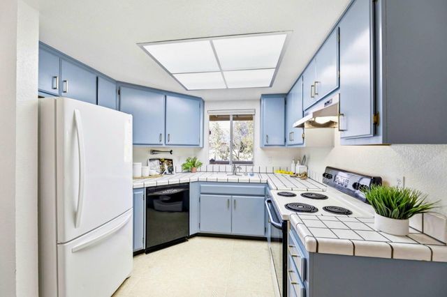 1066 Cedar Gables Drive, San Jose, CA 95118