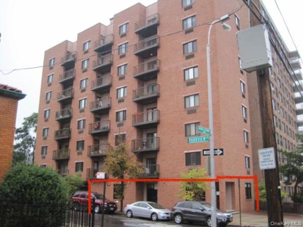 1600 Parkview Avenue 1C, Bronx, NY 10461 — exterior