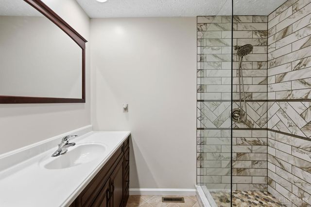 4058 Utica Road, Clearcreek Twp., OH 45036