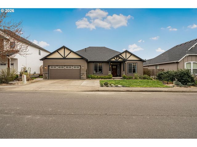 221 E 16TH St, Lafayette, OR 97127