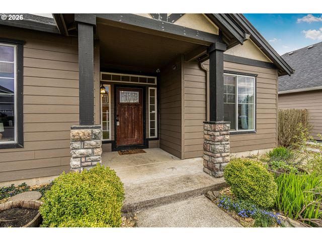 221 E 16TH St, Lafayette, OR 97127