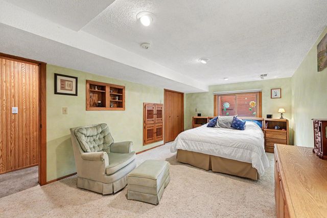 11221 Arrowhead Street NW, Coon Rapids, MN 55433