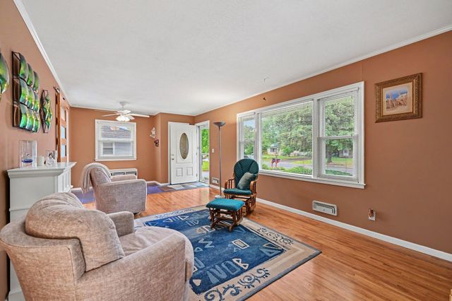 11221 Arrowhead Street NW, Coon Rapids, MN 55433