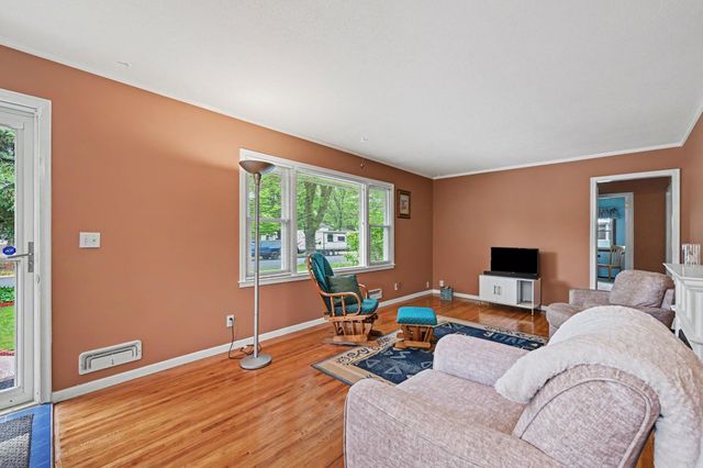 11221 Arrowhead Street NW, Coon Rapids, MN 55433
