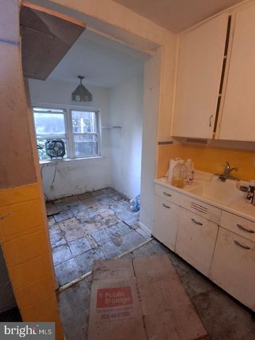 2627 S 73RD ST, Philadelphia, PA 19153