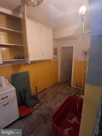 2627 S 73RD ST, Philadelphia, PA 19153