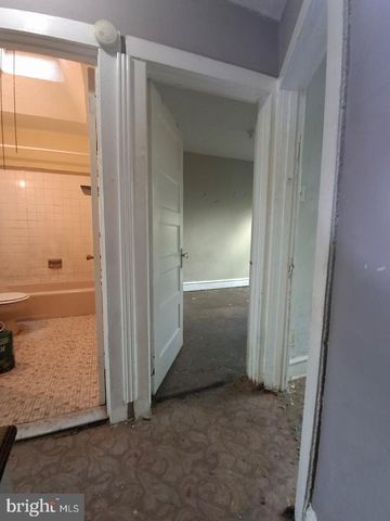 2627 S 73RD ST, Philadelphia, PA 19153