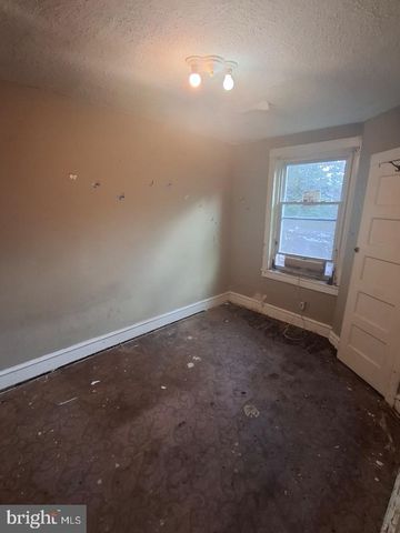 2627 S 73RD ST, Philadelphia, PA 19153