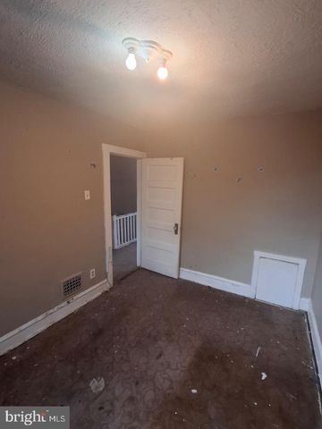 2627 S 73RD ST, Philadelphia, PA 19153