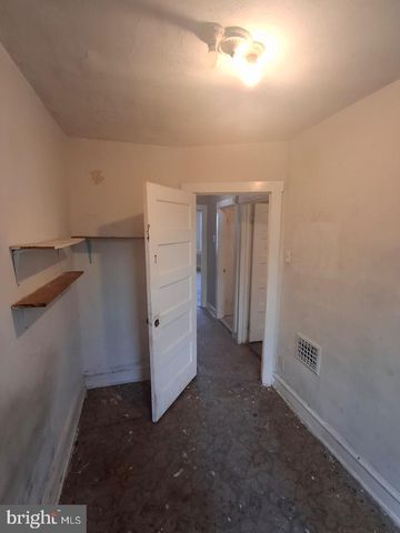 2627 S 73RD ST, Philadelphia, PA 19153