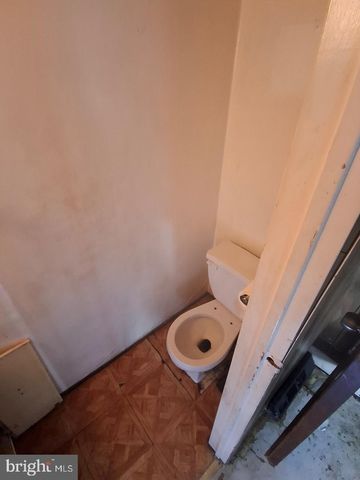 2627 S 73RD ST, Philadelphia, PA 19153
