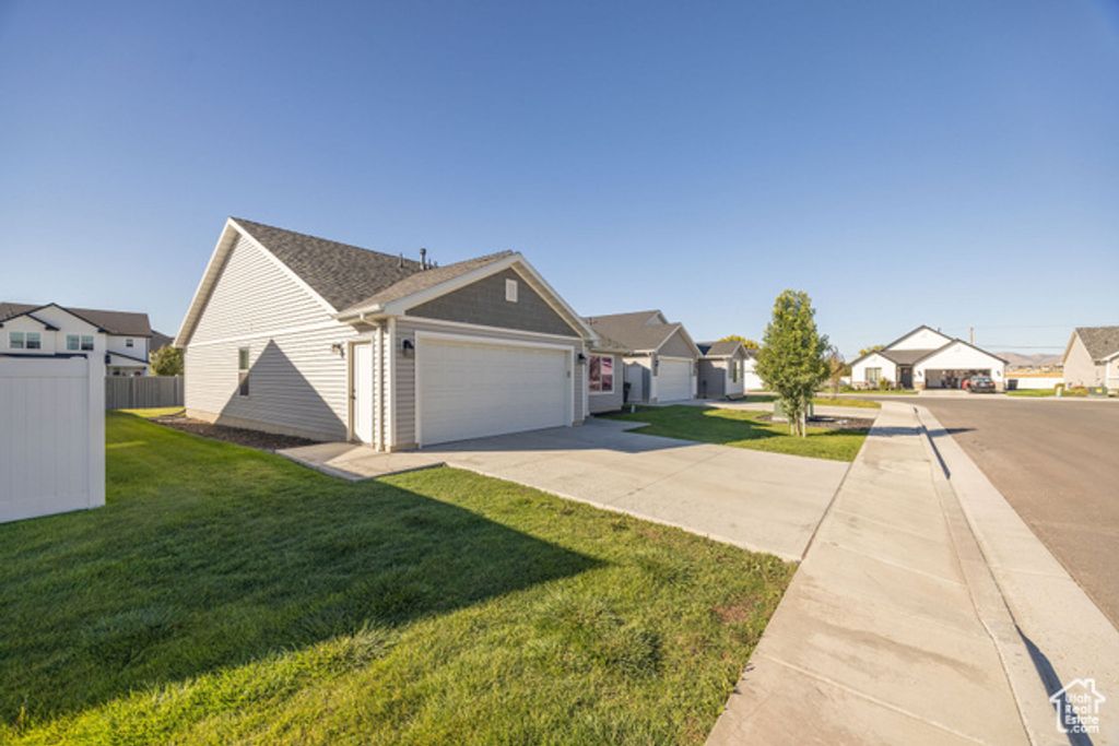 Image 3 of property listing at 967 W 820 N, Tremonton, UT 84337