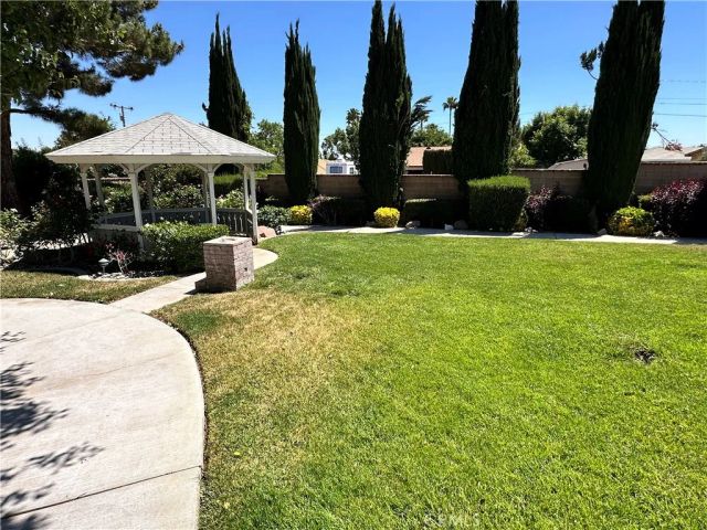 4761 W Avenue North, Quartz Hill, CA 93536