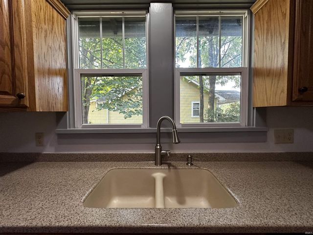 1001 S Rogers Street, Bloomington, IN 47403