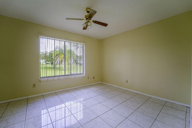 1437 SE Rivergreen Circle, Port St Lucie, FL 34952