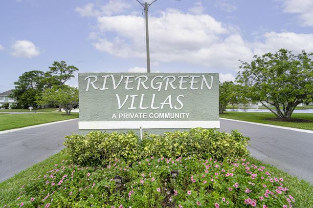 1437 SE Rivergreen Circle, Port St Lucie, FL 34952