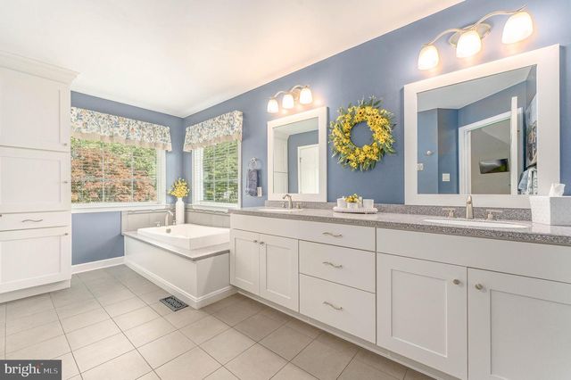 168 WALNUT RUN RD, Landenberg, PA 19350