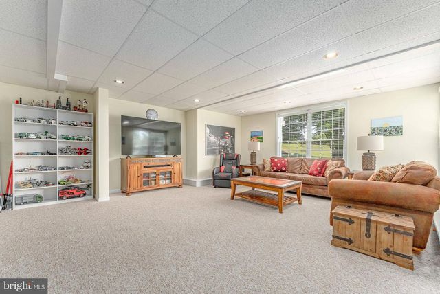 168 WALNUT RUN RD, Landenberg, PA 19350
