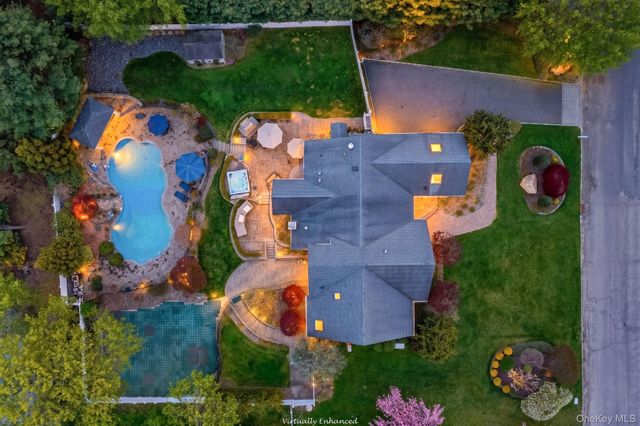 9 Sage Brush Court, East Setauket, NY 11733