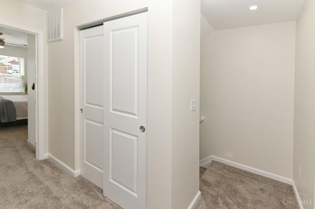 1730 Hewitt Avenue, Cincinnati, OH 45207