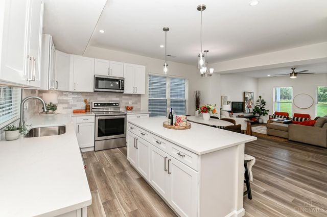 1730 Hewitt Avenue, Cincinnati, OH 45207