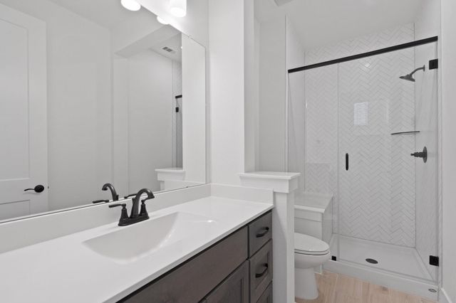 9738 Roaring River Falls Lane, Porter, TX 77365