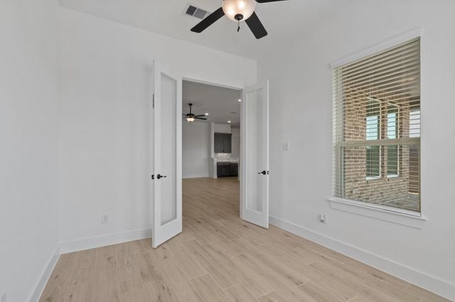 9738 Roaring River Falls Lane, Porter, TX 77365