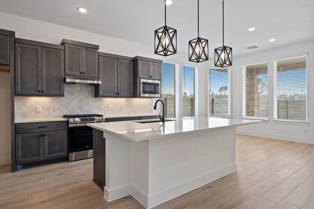 9738 Roaring River Falls Lane, Porter, TX 77365