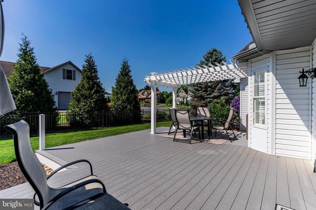 197 BEECHWOOD LANE E, Chambersburg, PA 17201