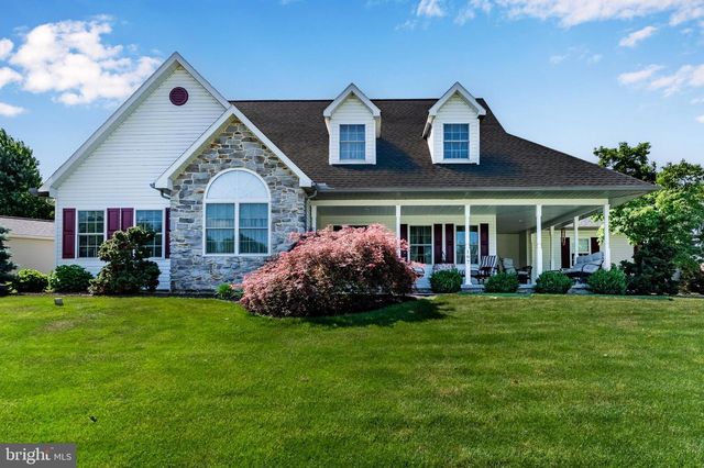 197 BEECHWOOD LANE E, Chambersburg, PA 17201